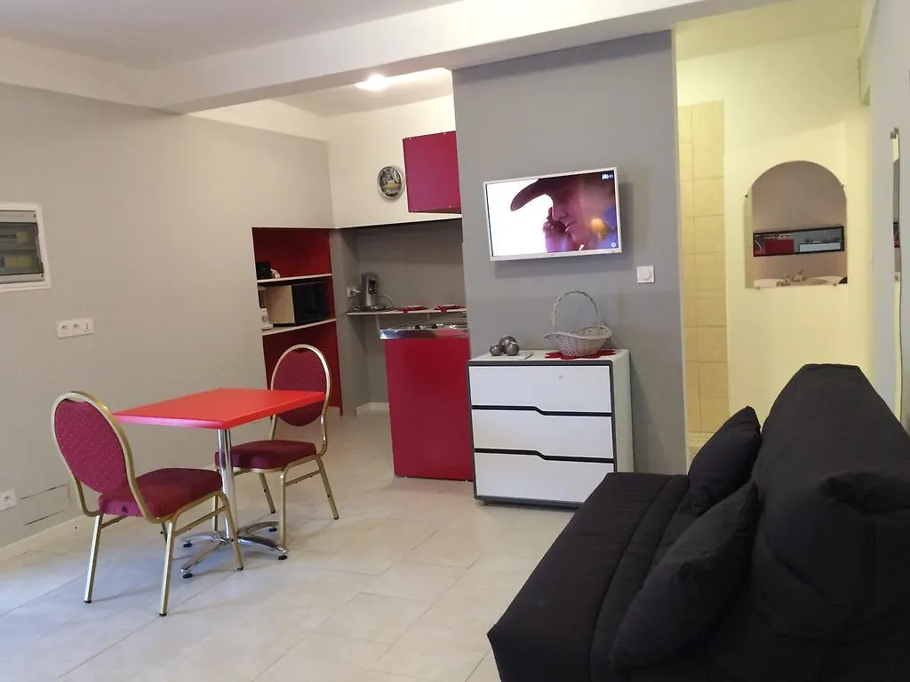 Jolie appartement, L'enclave des secrets LʼIsle-sur-la-Sorgue 0*,  France